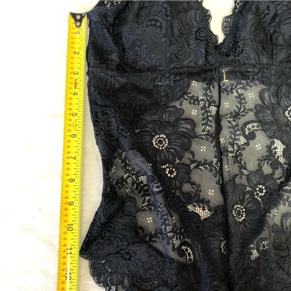 Sophie b. Black Lace Bodysuit Size Medium - Picture 8 of 8